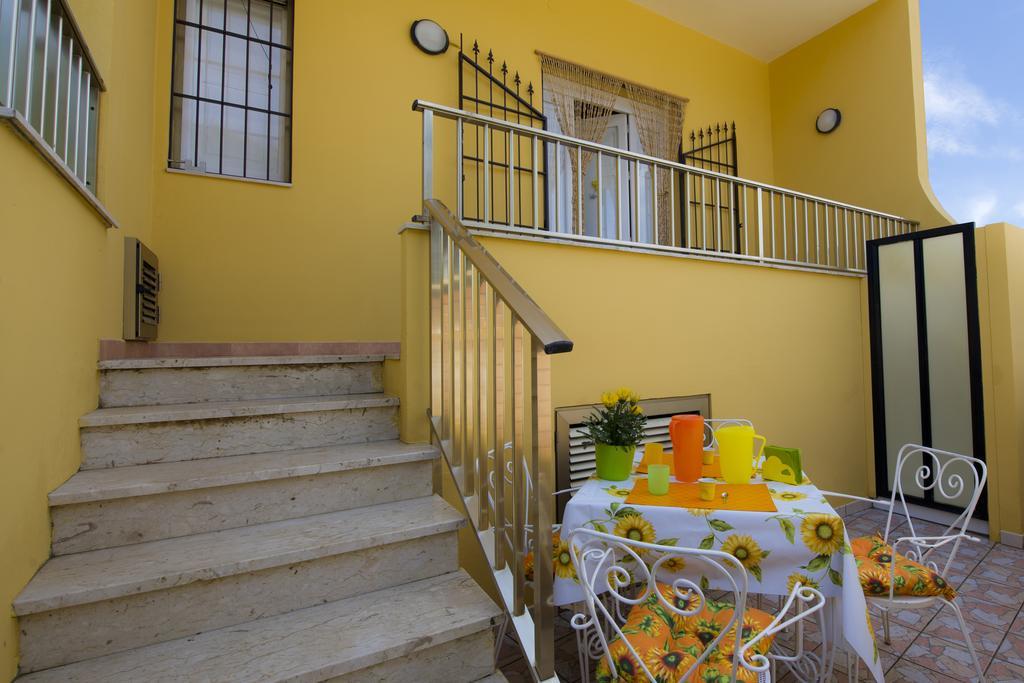 B&B Fiori Gialli Caucana Santa Croce Camerina Bagian luar foto